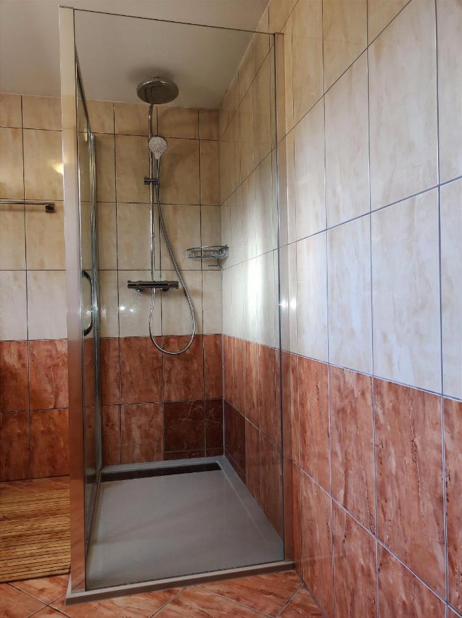 מאלינסקה Apartman Emili מראה חיצוני תמונה
