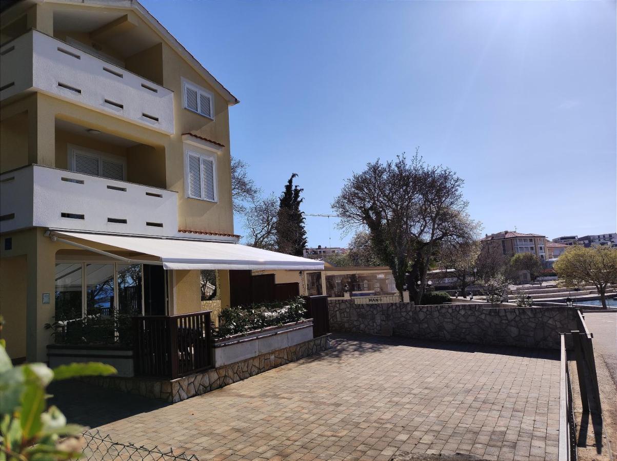 מאלינסקה Apartman Emili מראה חיצוני תמונה